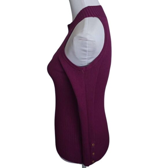 G BY GUESS PURPLE/MAGENTA KEY HOLE COLD SHOULDER SWEATER SZ.S EUC. - Picture 2 of 6